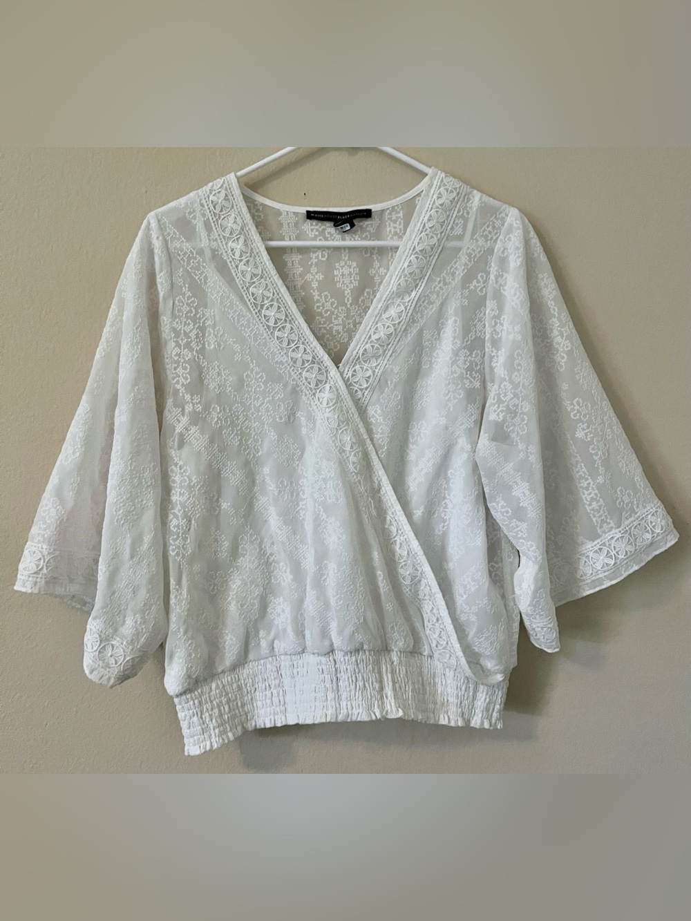 White House Black Market White Embroidered Kimono Sleeve Faux Wrap Top size m